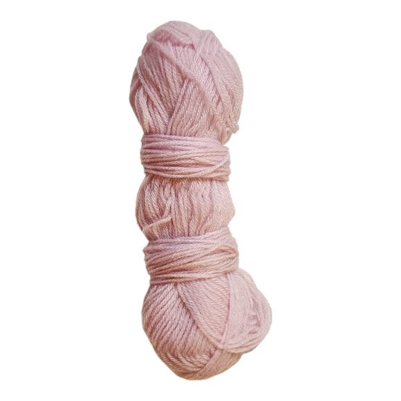 Baby Light Pink Acrylic Yarn Skein Unbranded Lightly Used Start/End Unraveling - Picture 2 of 2
